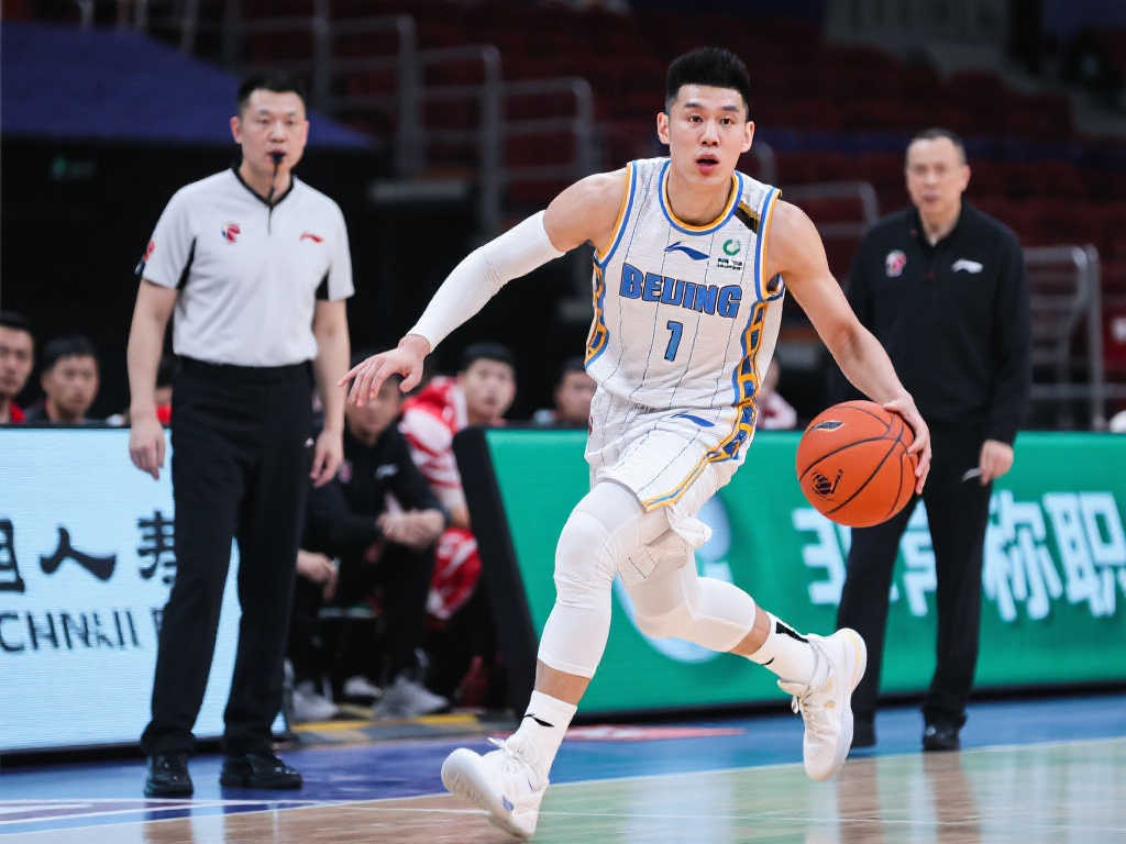 赢得比赛的 赢得比赛的